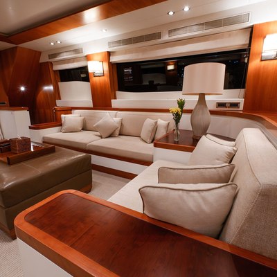 The Clubhouse Yacht 11