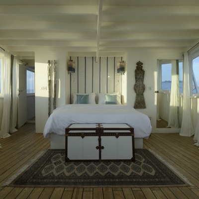 Alexa Yacht 15