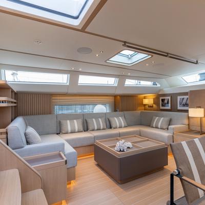 Alix Yacht 12