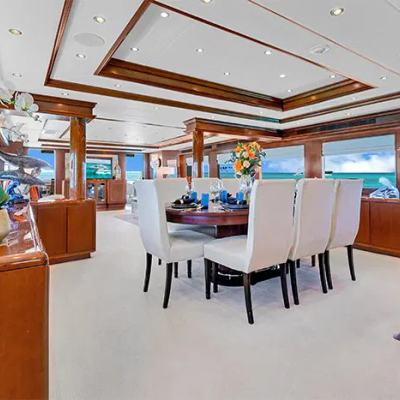 Escape Yacht 13