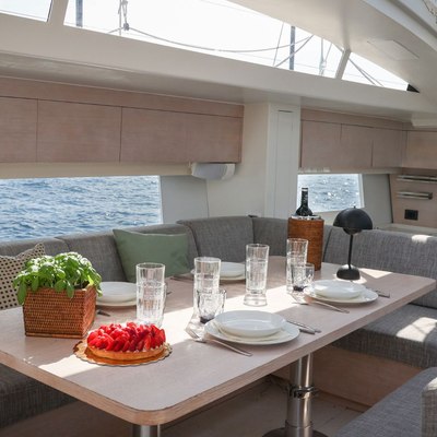 Luce Guida Yacht 12