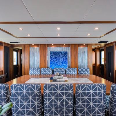 Natural 9 Yacht 13
