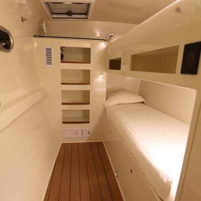 Slim Yacht 15