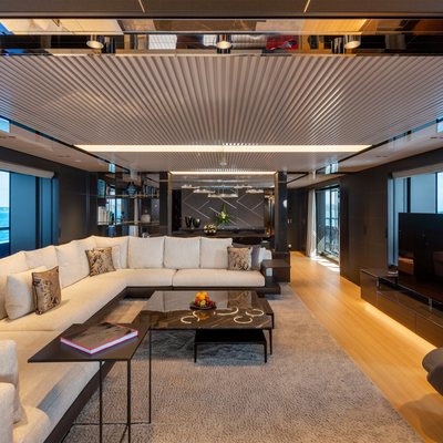 Fifty Yacht 13