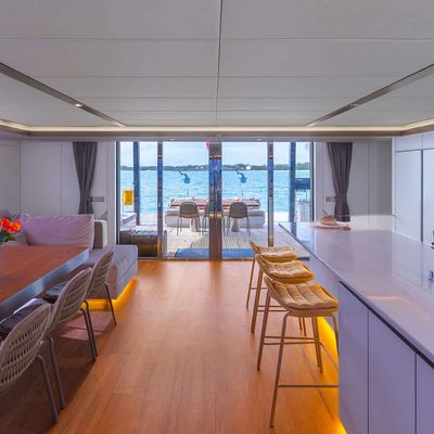 Fantastic Too Yacht 12