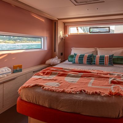 Gloria Yacht 14