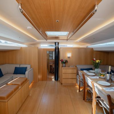 Victoria Yacht 14