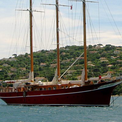 sailing yacht francesco petrarca