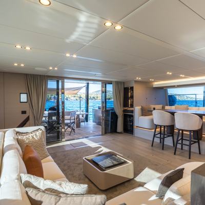 Aura Yacht 11