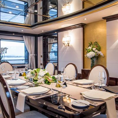 Diane Yacht 13
