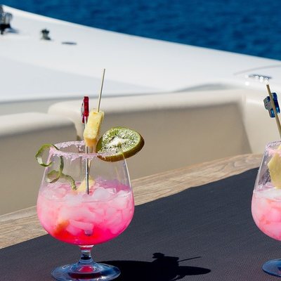 Alvium Yacht 6