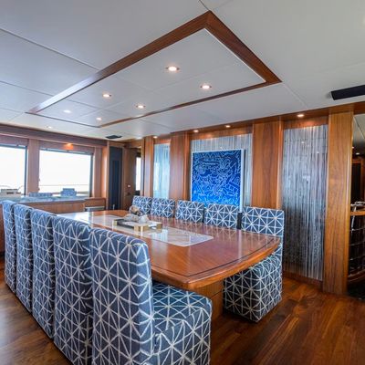 Natural 9 Yacht 14