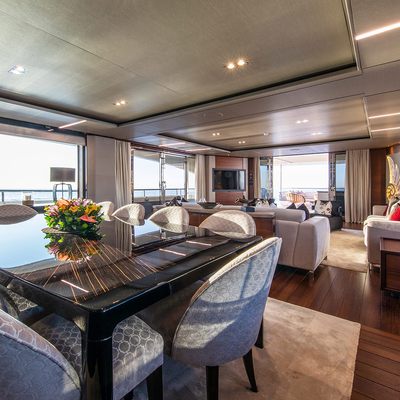 Restless Yacht 13