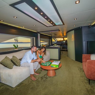 Dalia Yacht 11
