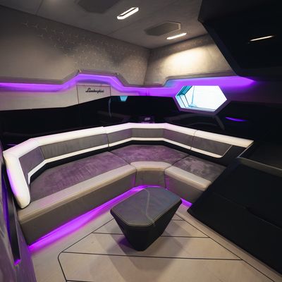 Nero Yacht 12