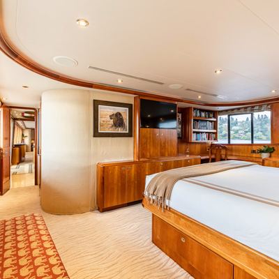 Serengeti Yacht 19