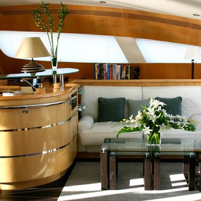 Matau Yacht 12