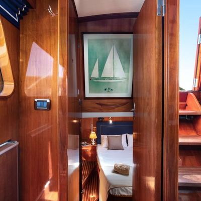 Gael I Yacht 12