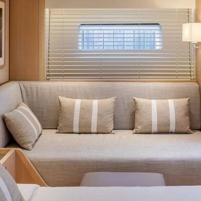 Alix Yacht 13