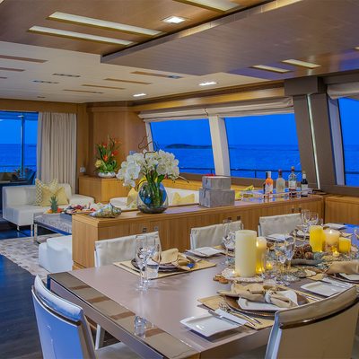 One and Only Yacht 14