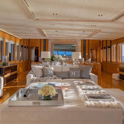 DB9 Yacht 12