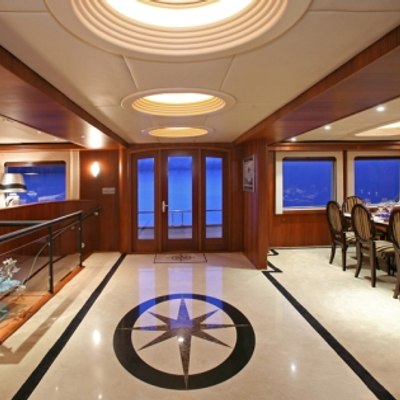 Sentimental Yacht 15
