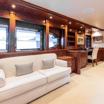 Sanibella Yacht 14