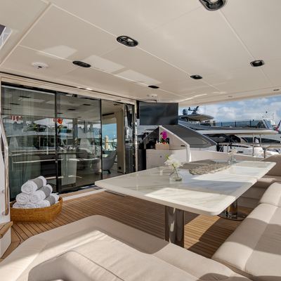 SEA OWL Yacht Charter Price - Azimut Yachts Luxury Yacht Charter