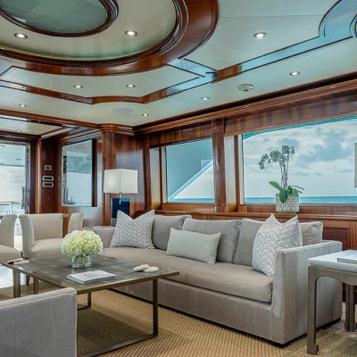 Lucy Yacht 13