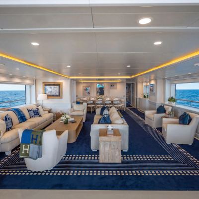 Jubilee Yacht 11