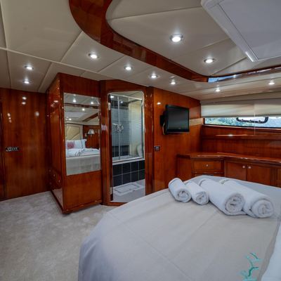 Coral Yacht 13
