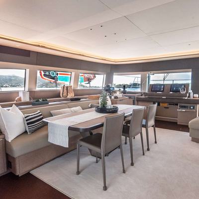 C'est La Vie Yacht 12