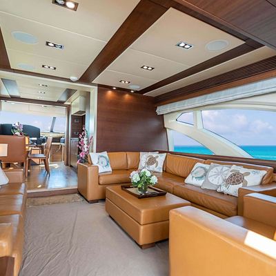 Own the Night Yacht 12