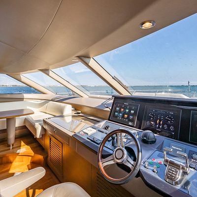Freedom Yacht 15