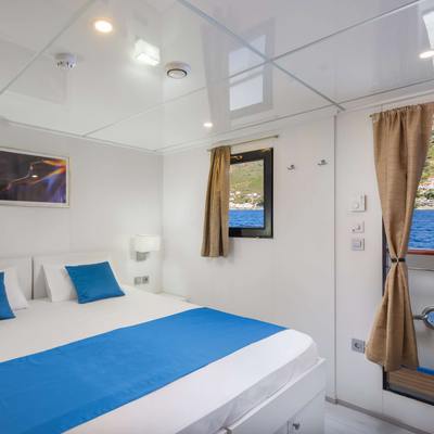 Amalia Yacht 13