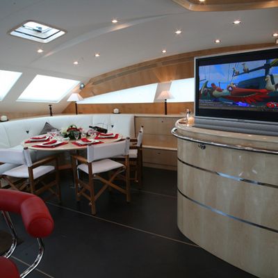 Matau Yacht 13