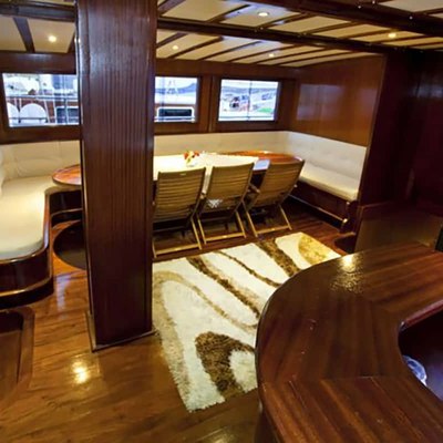 Athen.A Yacht 11