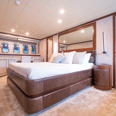 Five Star Yacht 14