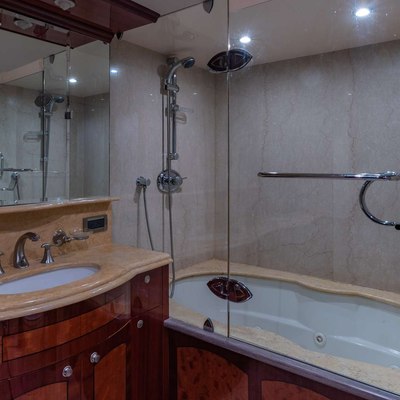 Aphrodite Yacht 13