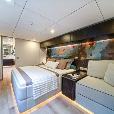 Hu-Lysse Yacht 13