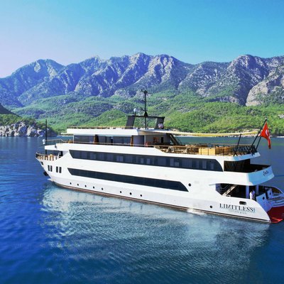 Limitless Yacht 15