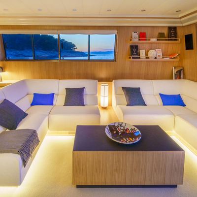 Phantom Yacht 14