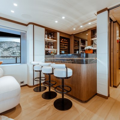 Indigo Yacht 13