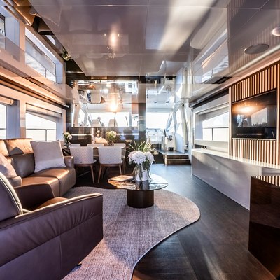 Omnia Yacht 12