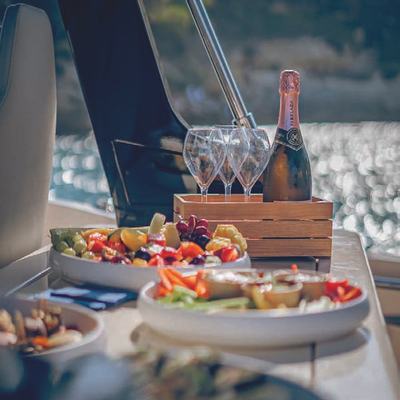 Five weeks Yacht 14