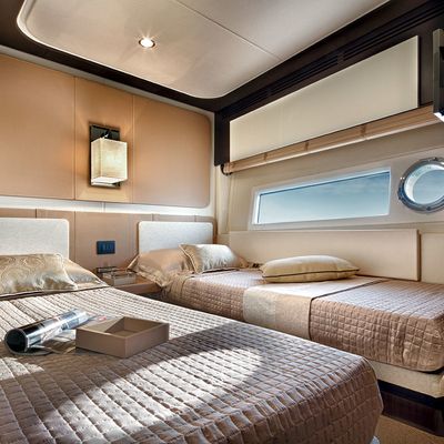 Gran Abe II Yacht 15