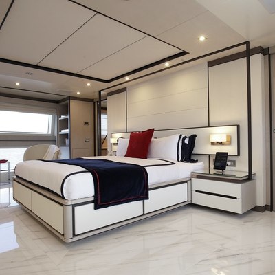 Willow Yacht 8