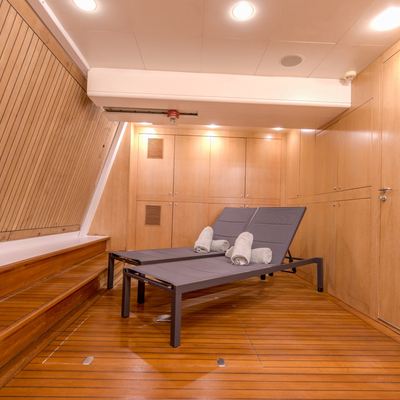 Tigra Yacht 8