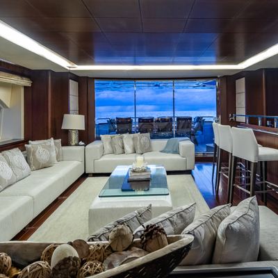 Tail Lights Yacht 12