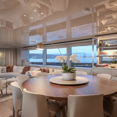 Seven Arrows Yacht 14